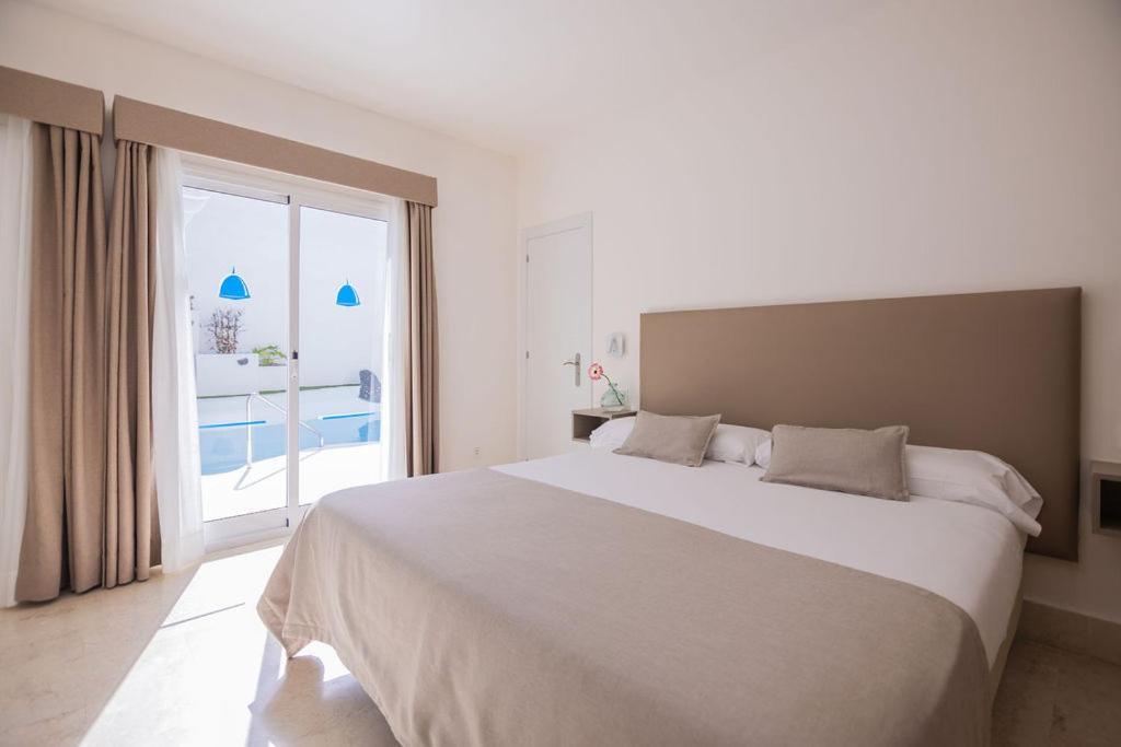 Three-Bedroom Royal Villa